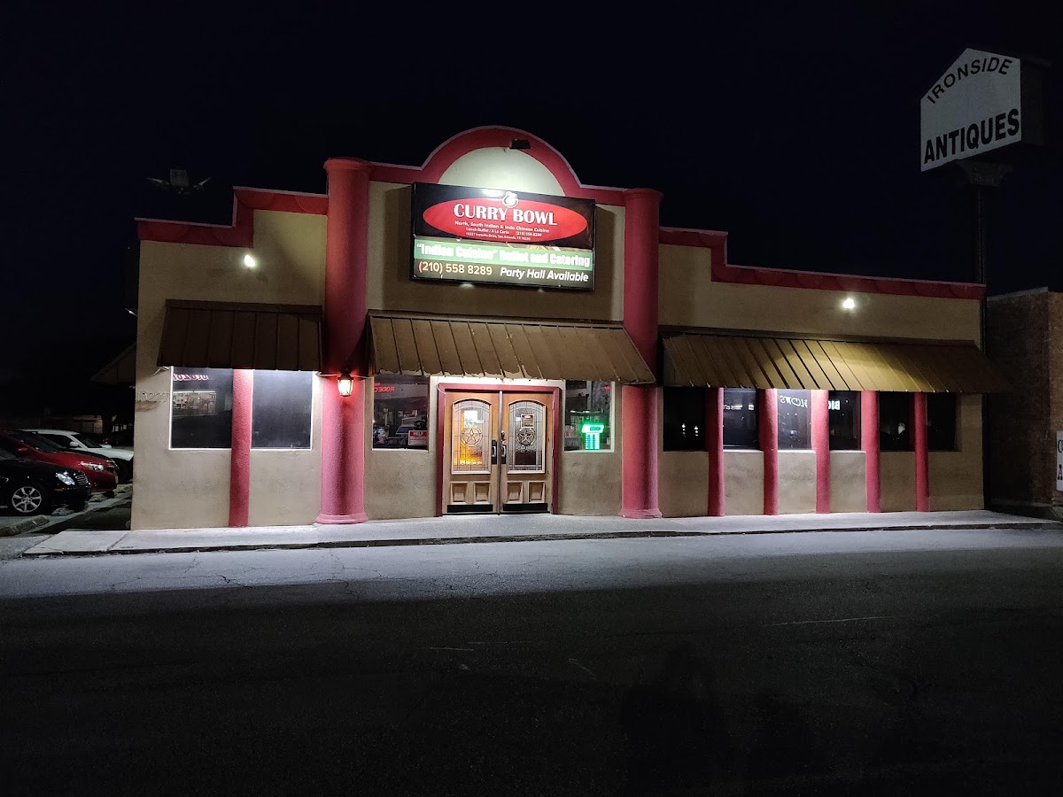 Colonies North Shopping Center